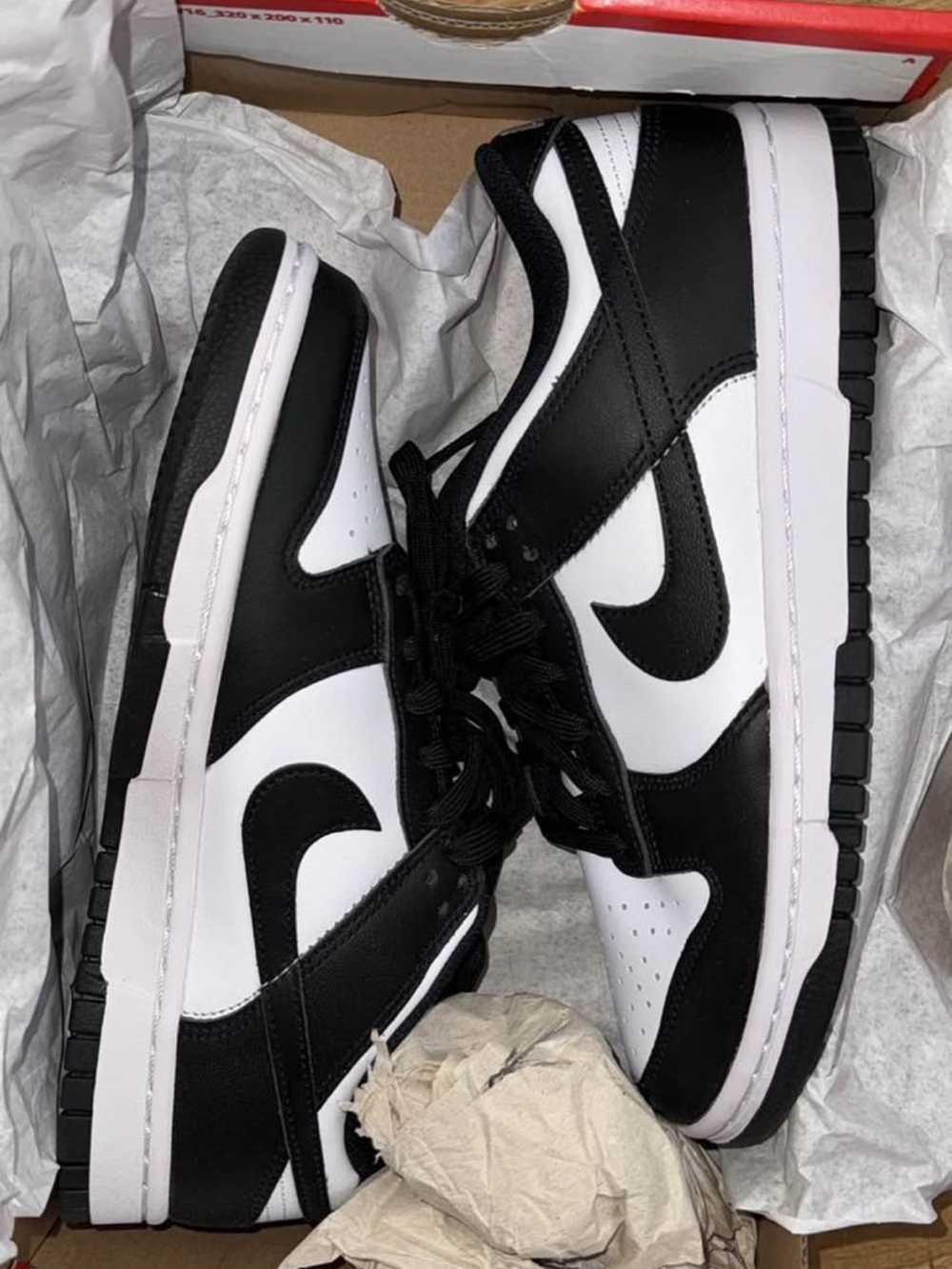 Nike Dunks - Brand New Never Worn W Size 8